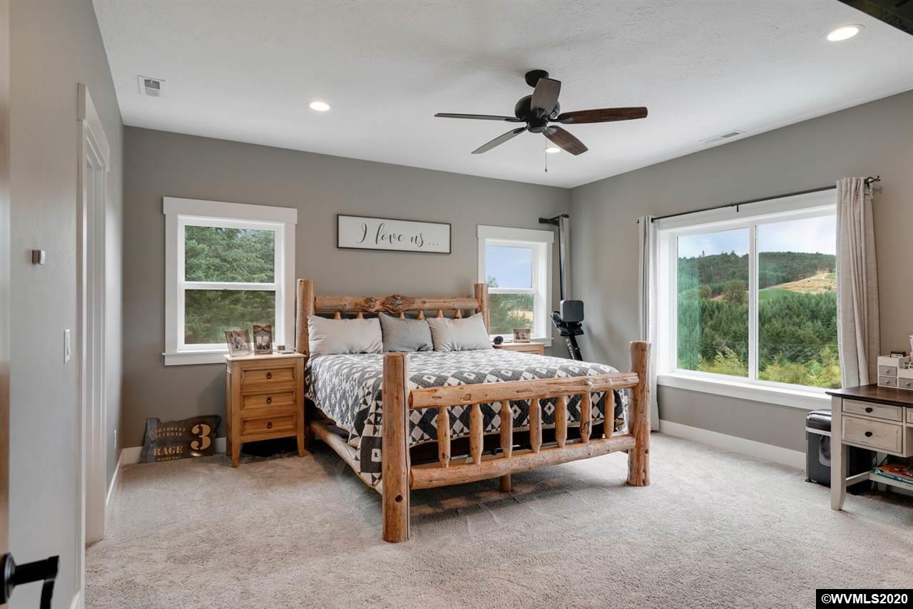 3075 Mistletoe Road Dallas, OR 97338 - Photo 29 of 42