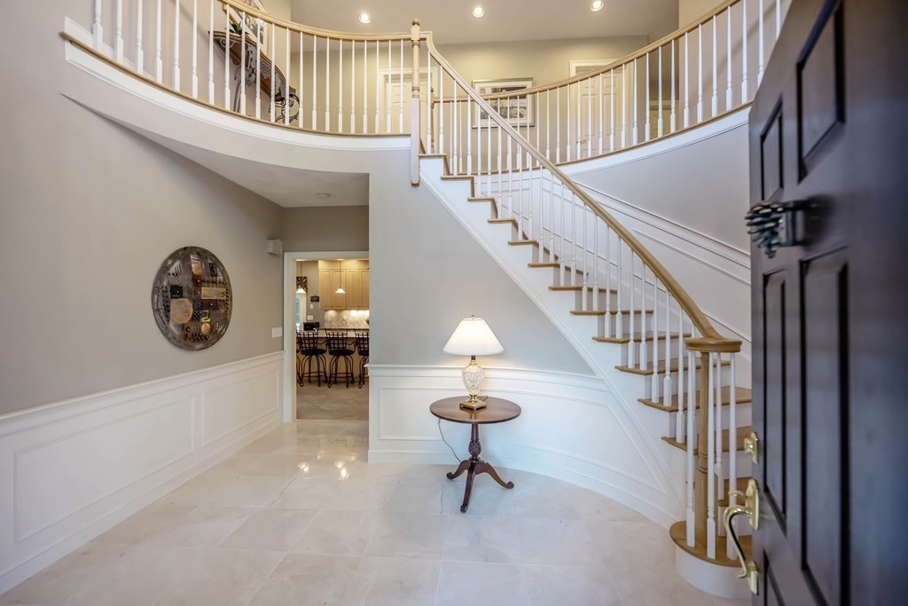 17 Chongris Circle Andover, MA 01810 - Photo 3 of 42