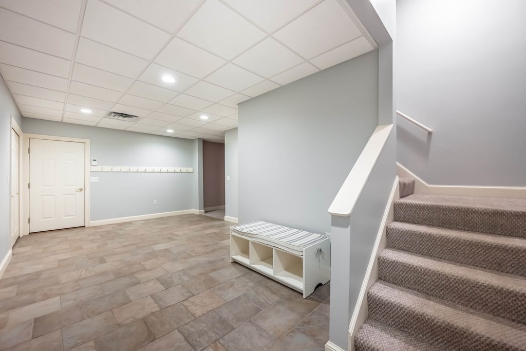 17 Chongris Circle Andover, MA 01810 - Photo 32 of 42