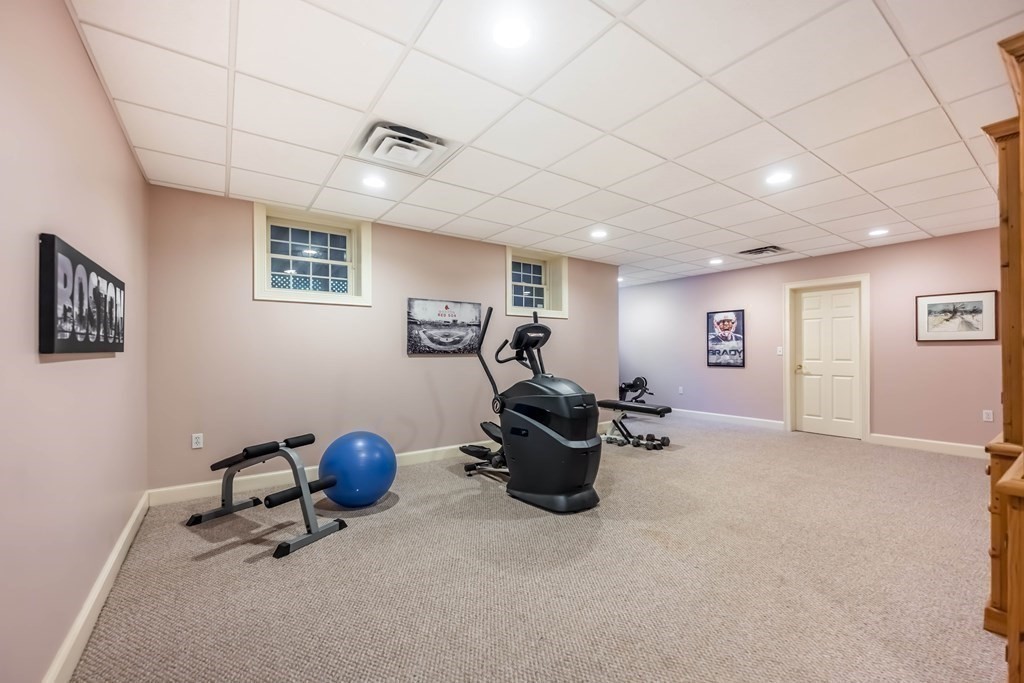 17 Chongris Circle Andover, MA 01810 - Photo 33 of 42