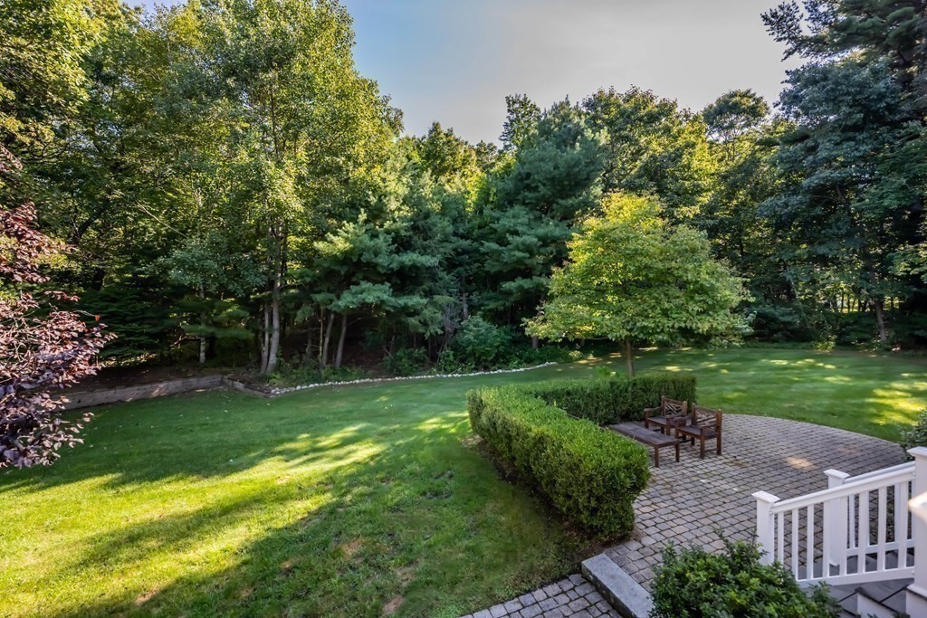 17 Chongris Circle Andover, MA 01810 - Photo 38 of 42