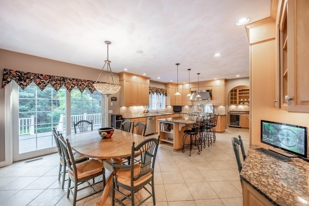 17 Chongris Circle Andover, MA 01810 - Photo 10 of 42