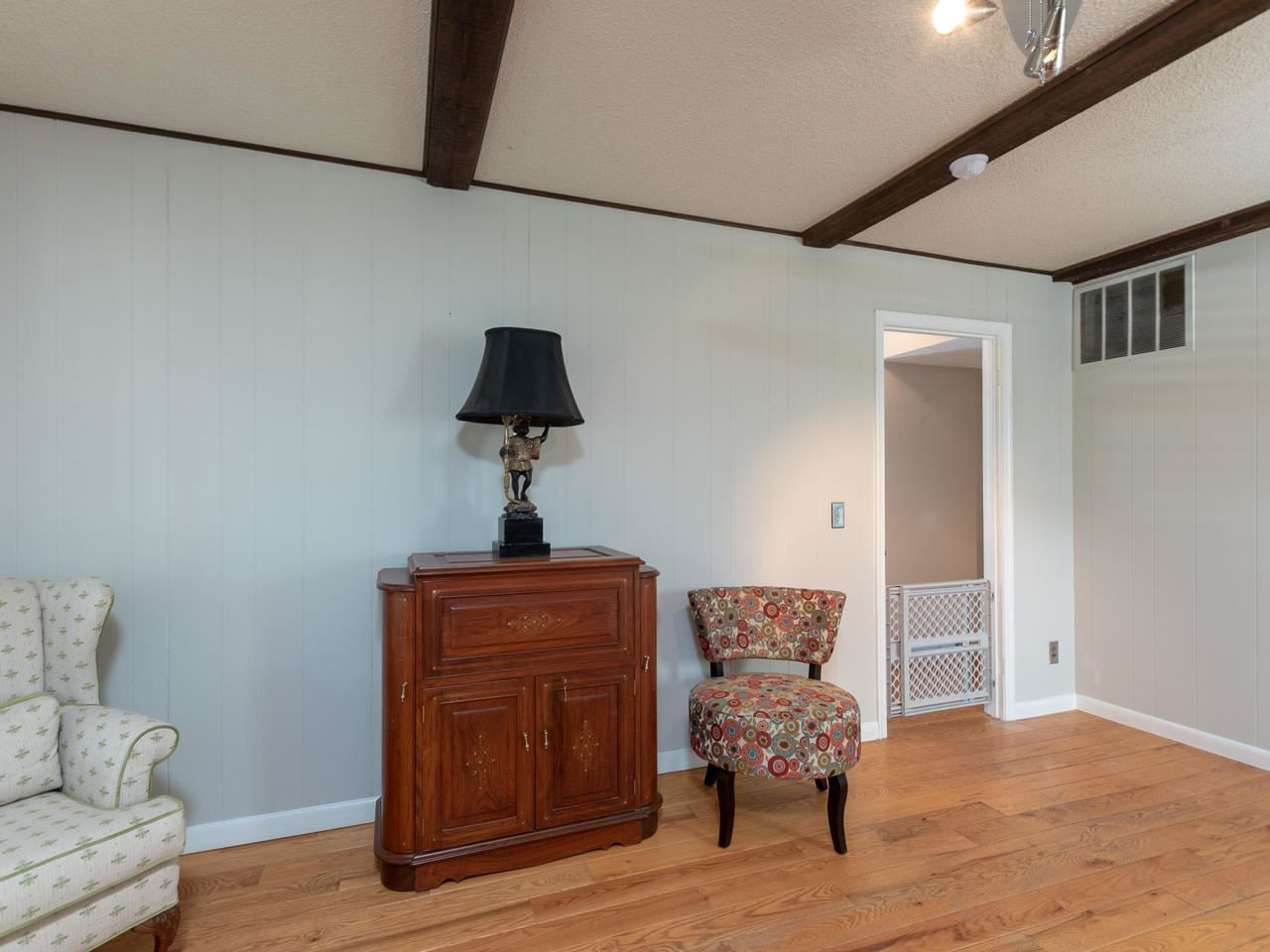 3616 Morningside Drive Raleigh, NC 27607 - Photo 21 of 29 Family Room