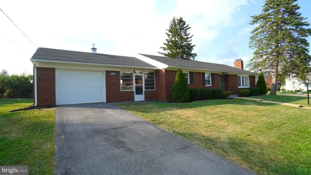 $327,900 | 367 Devonshire Road, Hagerstown, MD 21740