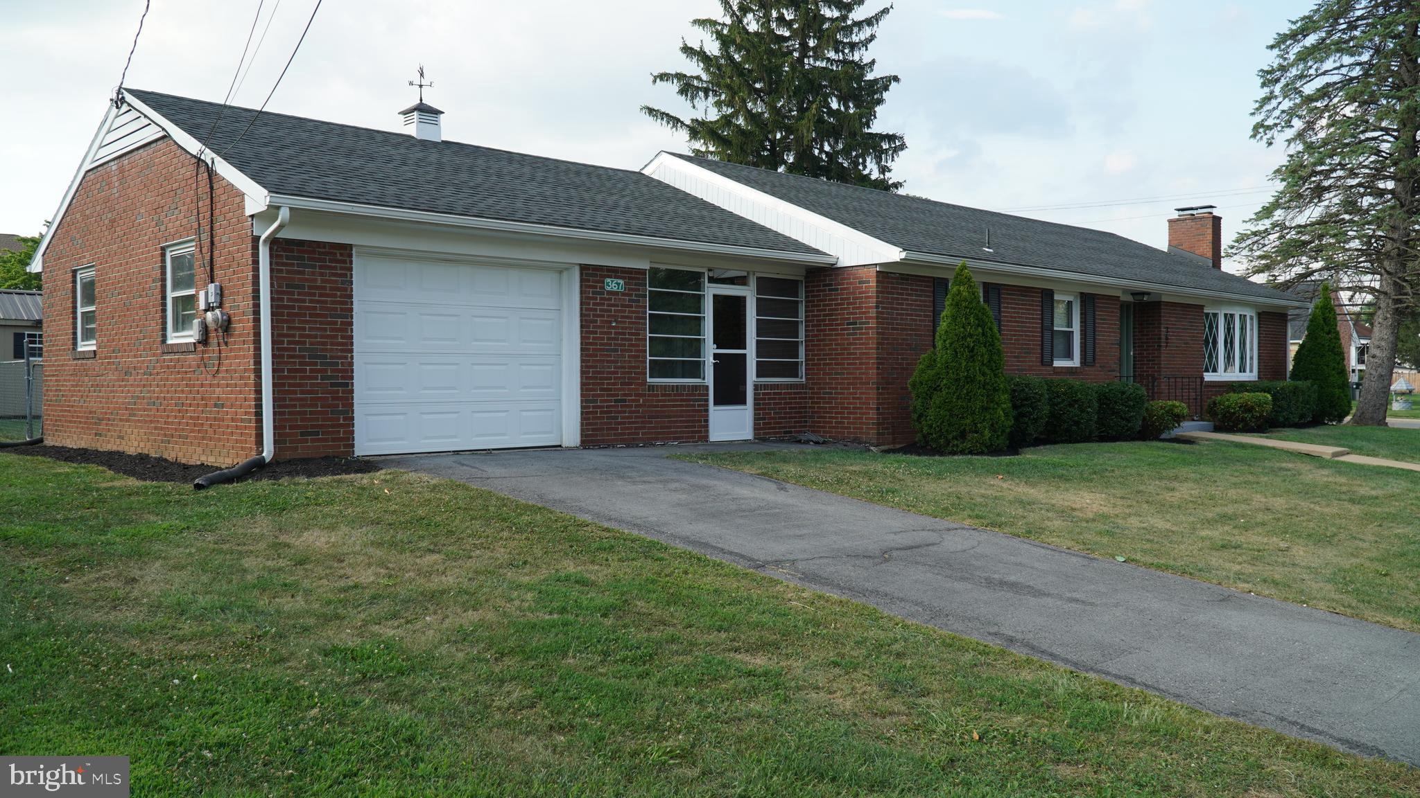367 Devonshire Road Hagerstown, MD 21740 - Photo 33 of 35 a front view of a house with a garden