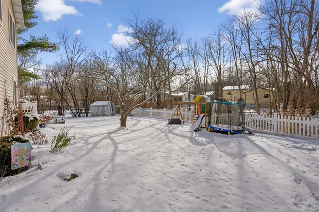 $479,000 | 95 Sutton Park Road, Poughkeepsie, NY 12603