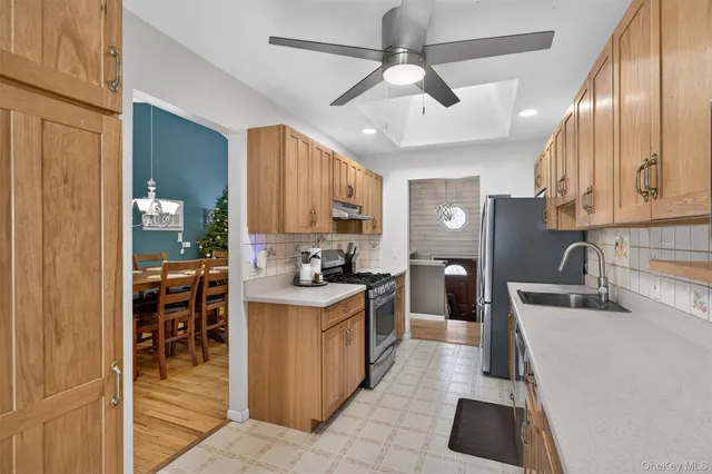 $479,000 | 95 Sutton Park Road, Poughkeepsie, NY 12603