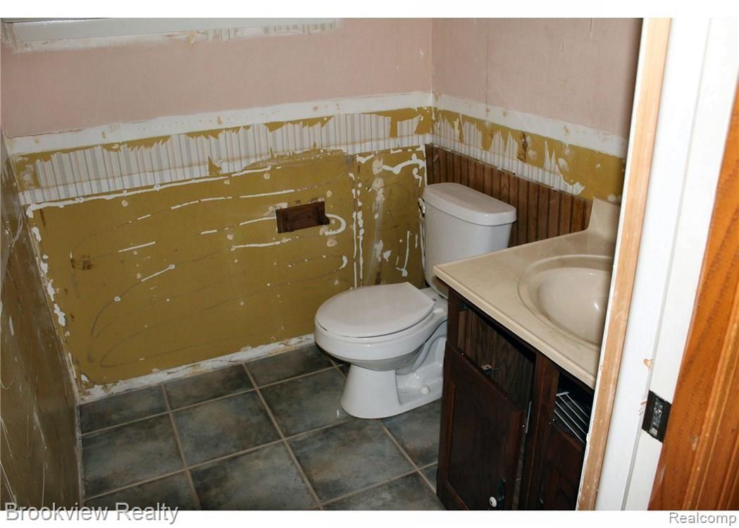 306 Benjamin Street Romeo, MI 48065 - Photo 14 of 15 bath-2-v1a.jpg