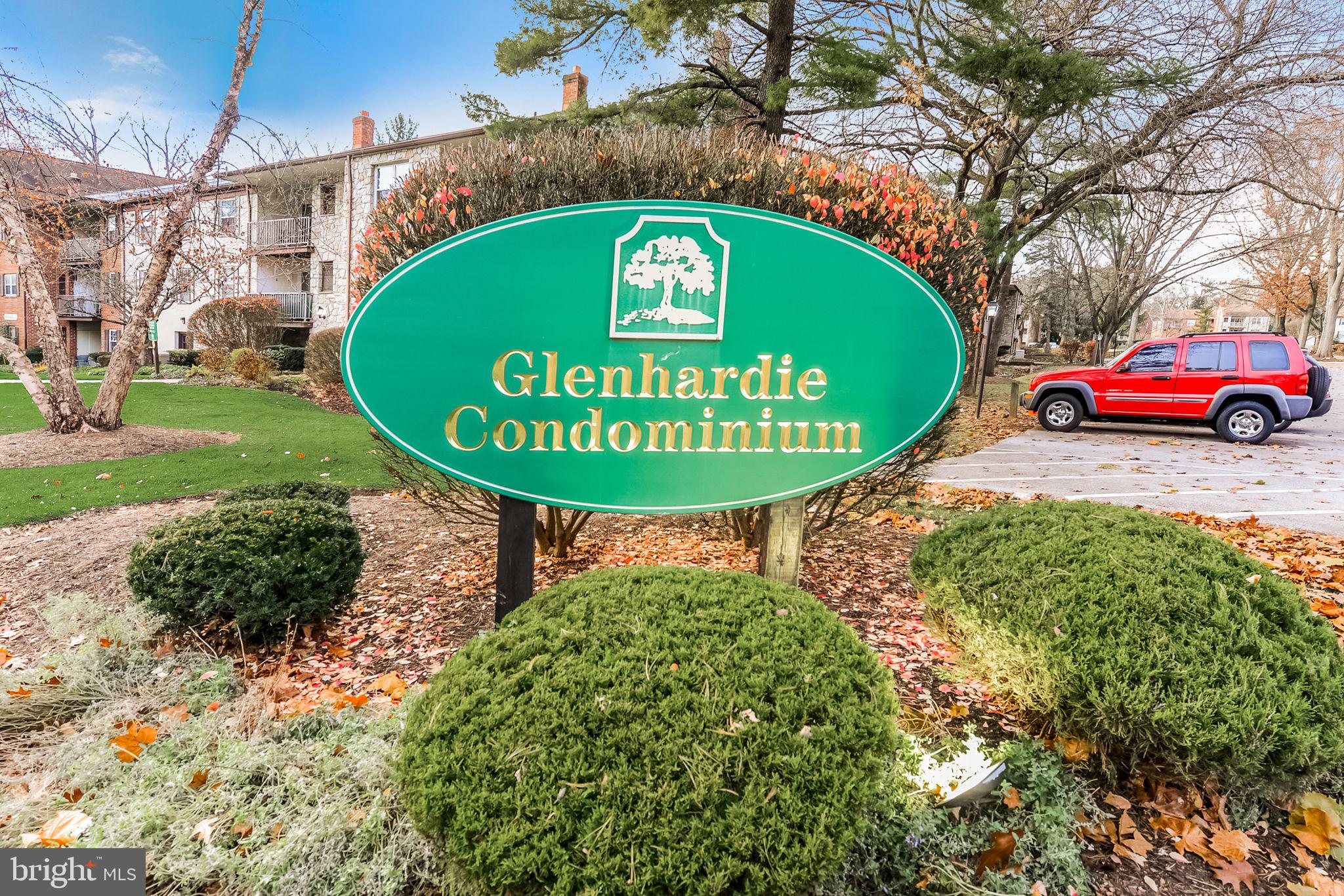 272 Drummers Lane Wayne, PA 19087 - Photo 33 of 46 a sign that is on a pole on a road