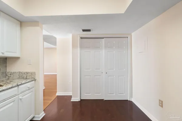 $1,950 | 615 Bayshore Drive, Unit 806, Pensacola, FL 32507