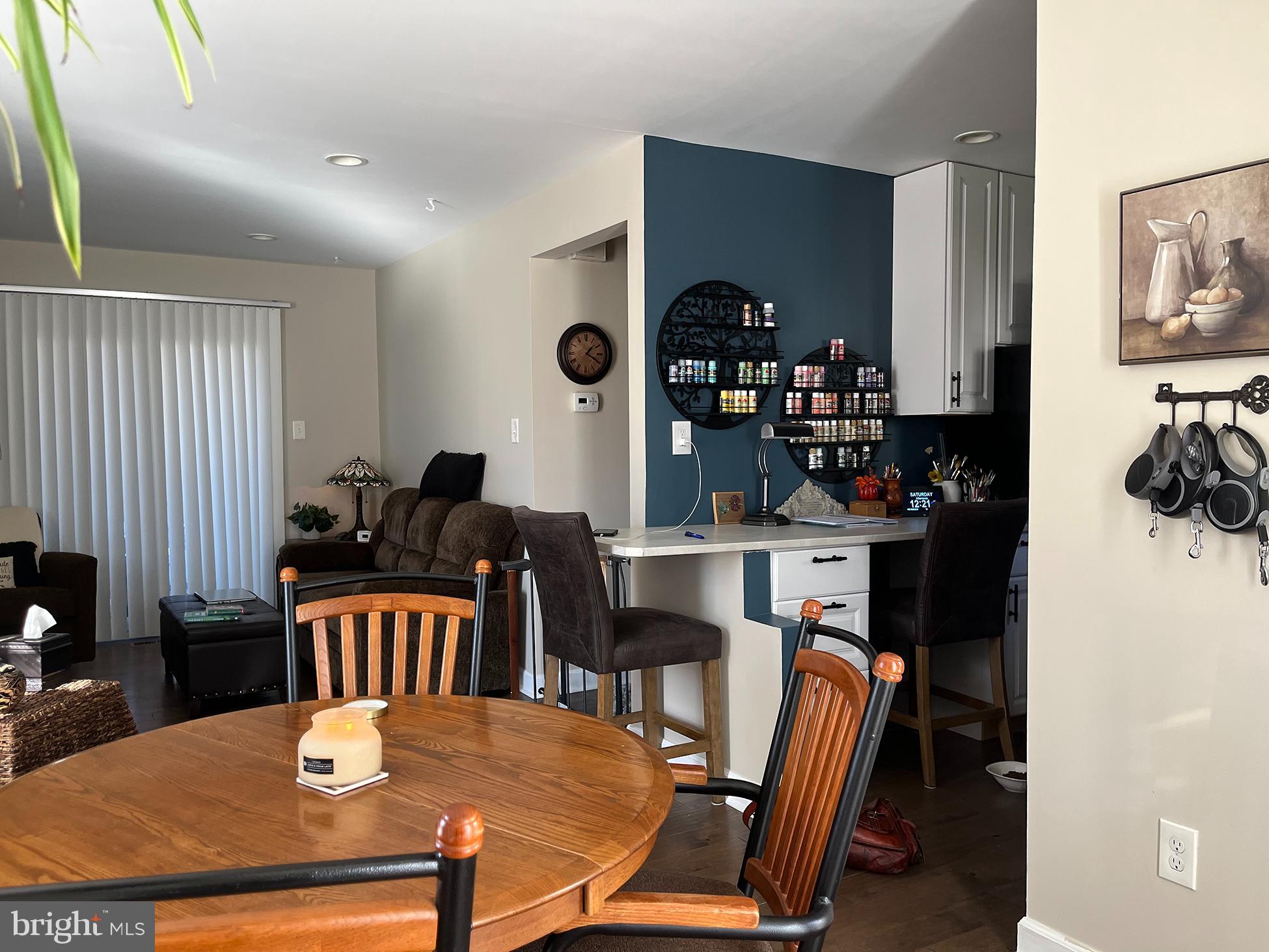 40 Tansboro Road, Unit 3A Berlin, NJ 08009 - Photo 4 of 19 a dining room with furniture and window