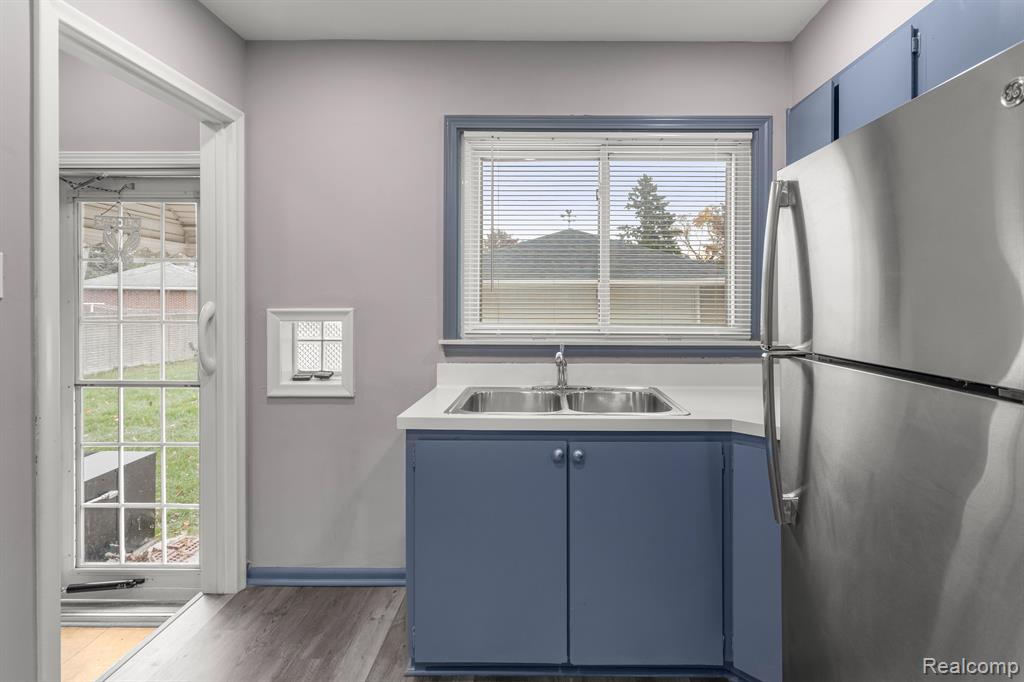 9241 Allen Road Allen Park, MI 48101 - Photo 13 of 31 Gallery Image 13