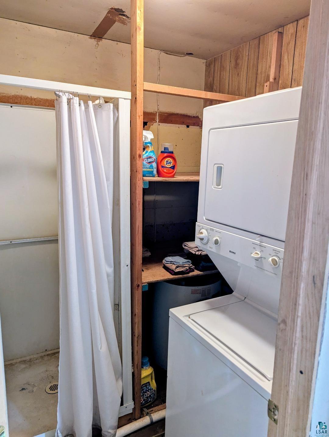 11803 East East Mail Road Gordon, WI 54838 - Photo 13 of 14 Laundry Rm with Shower