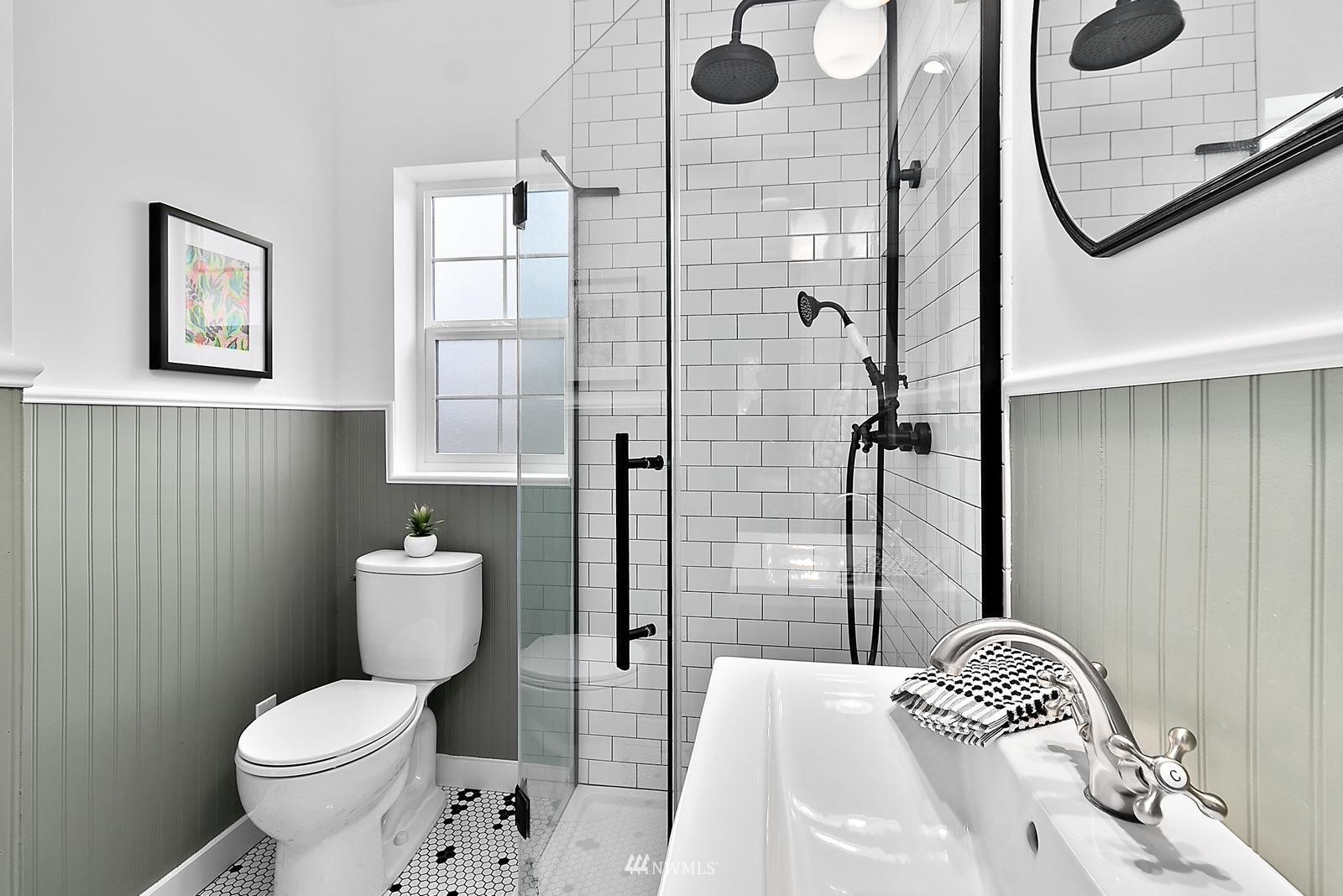 1019 East Temperance Street Kent, WA 98030 - Photo 14 of 40
