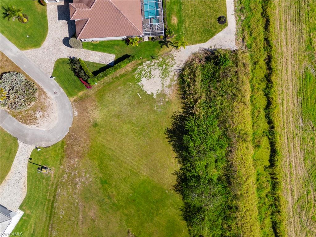 18613 Candletree Court Naples, FL 34114 - Photo 2 of 15