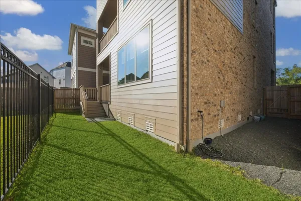 $975,000 | 14005 Vista Reserve Place, Houston, TX 77079