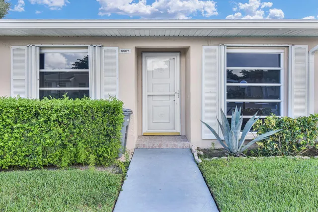$2,150 | 8807 Bella Vista Drive, Unit 280, Boca Raton, FL 33433