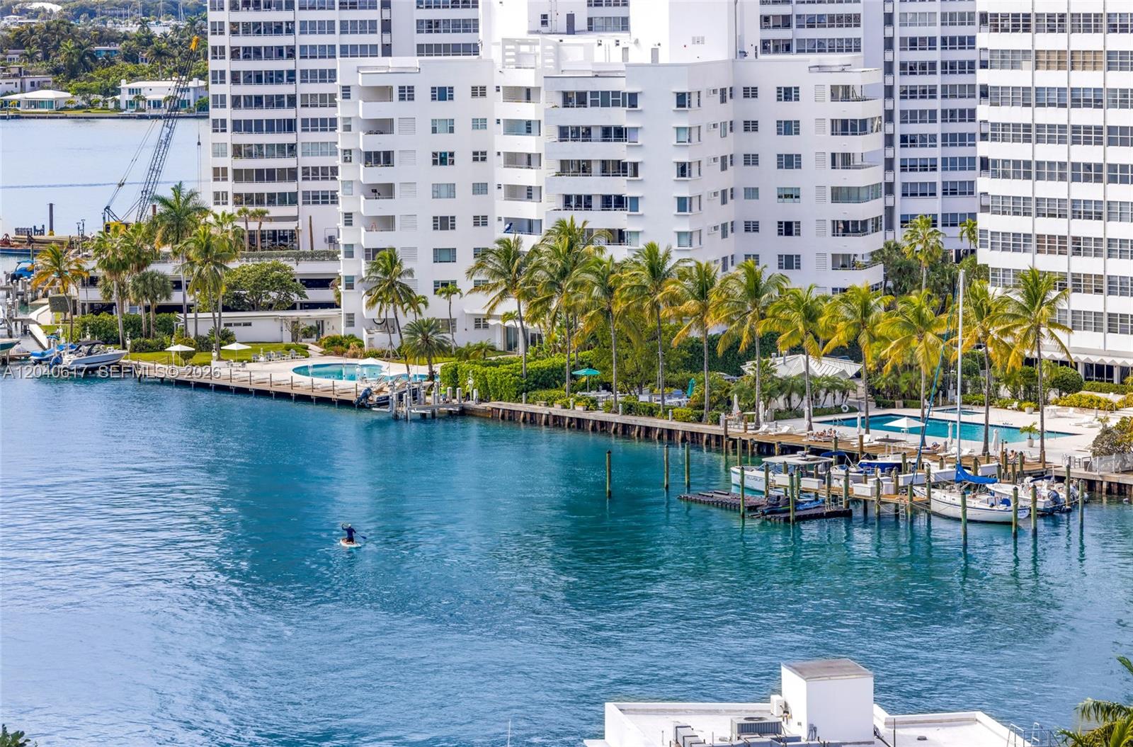 1621 Bay Road, Unit PH4 Miami Beach, FL 33139 - Photo 35 of 40