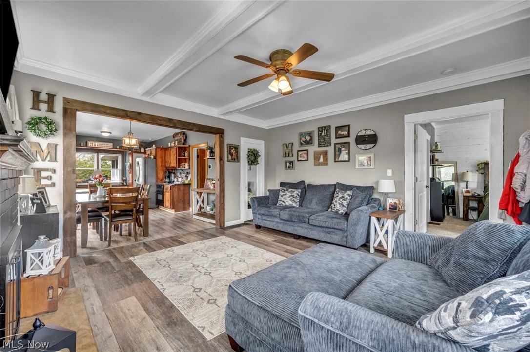 275 4th Street Southwest Brewster, OH 44613 - Photo 8 of 50
