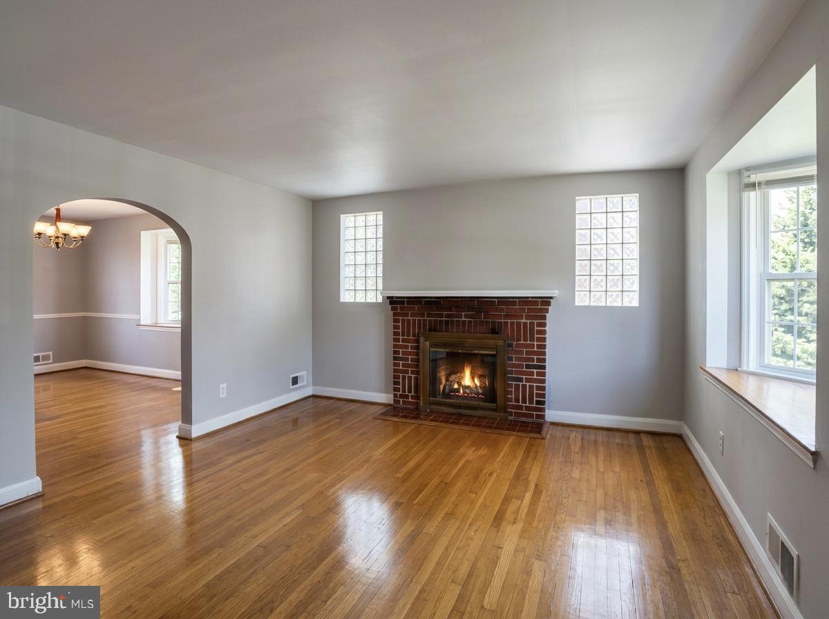 1615 Thetford Road Baltimore, MD 21286 - Photo 3 of 20