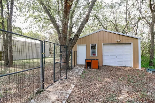 $153,900 | 50 Circle Drive, Windsor, MO 65360