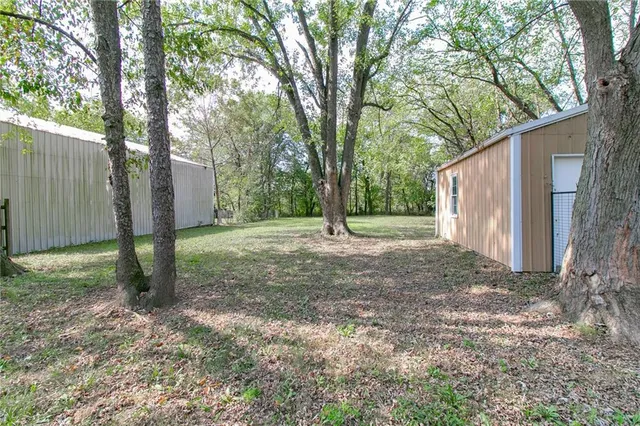 $153,900 | 50 Circle Drive, Windsor, MO 65360