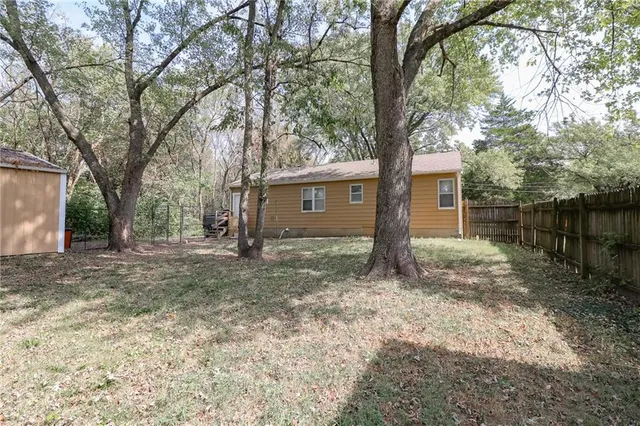 $153,900 | 50 Circle Drive, Windsor, MO 65360