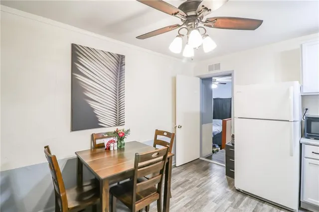 $153,900 | 50 Circle Drive, Windsor, MO 65360