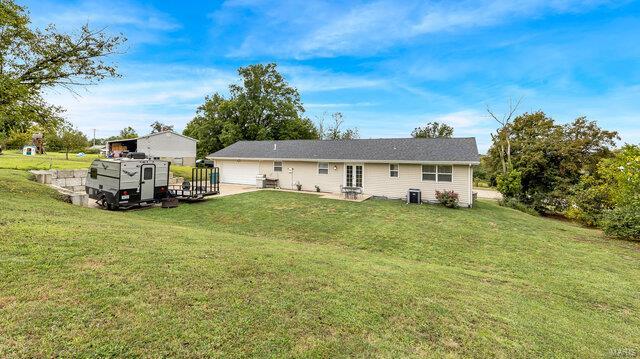 972 Motherhead Road St. Charles, MO 63304 - Photo 8 of 39