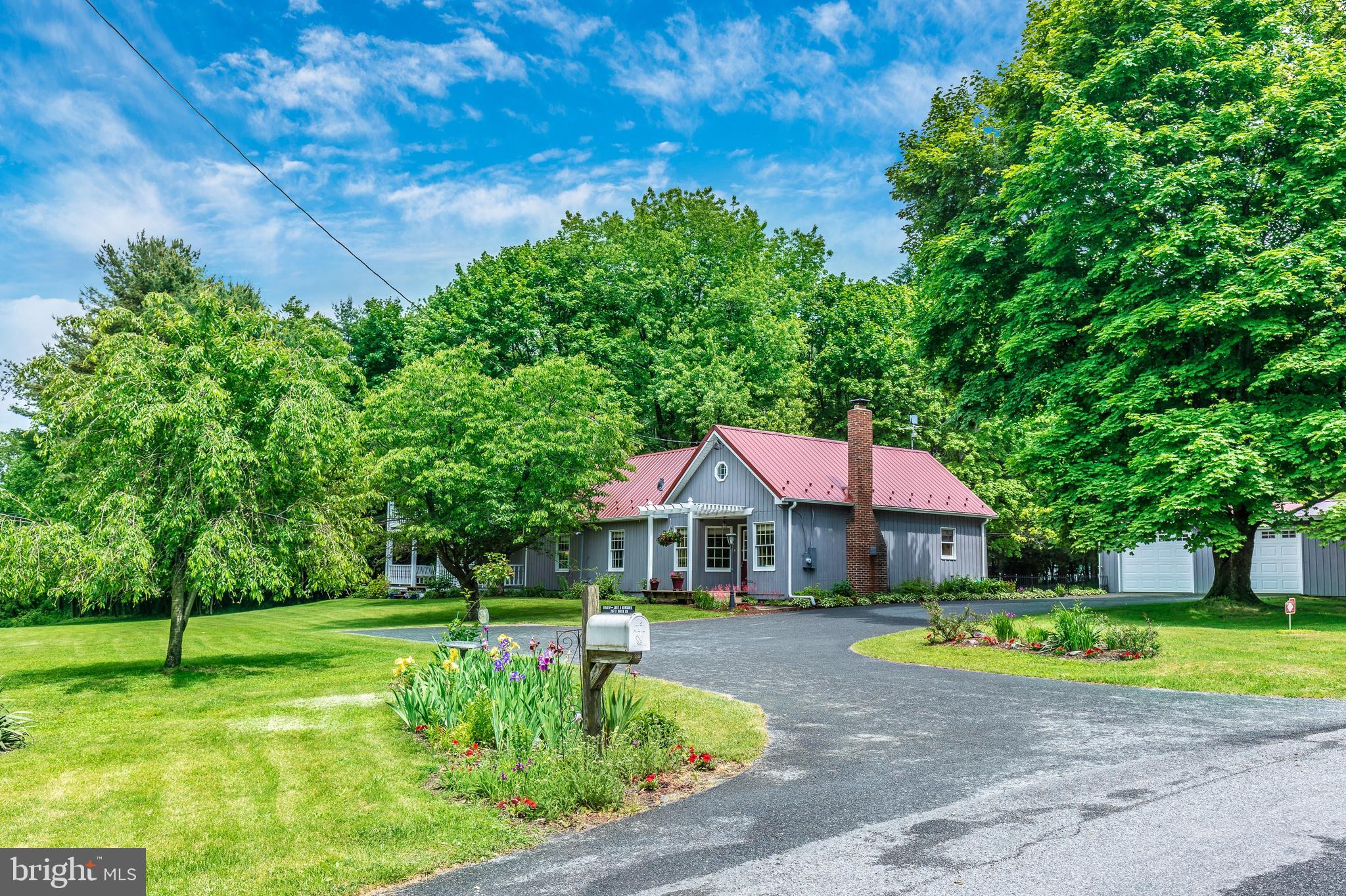 203 Baker Road Fayetteville, PA 17222 - Photo 3 of 72