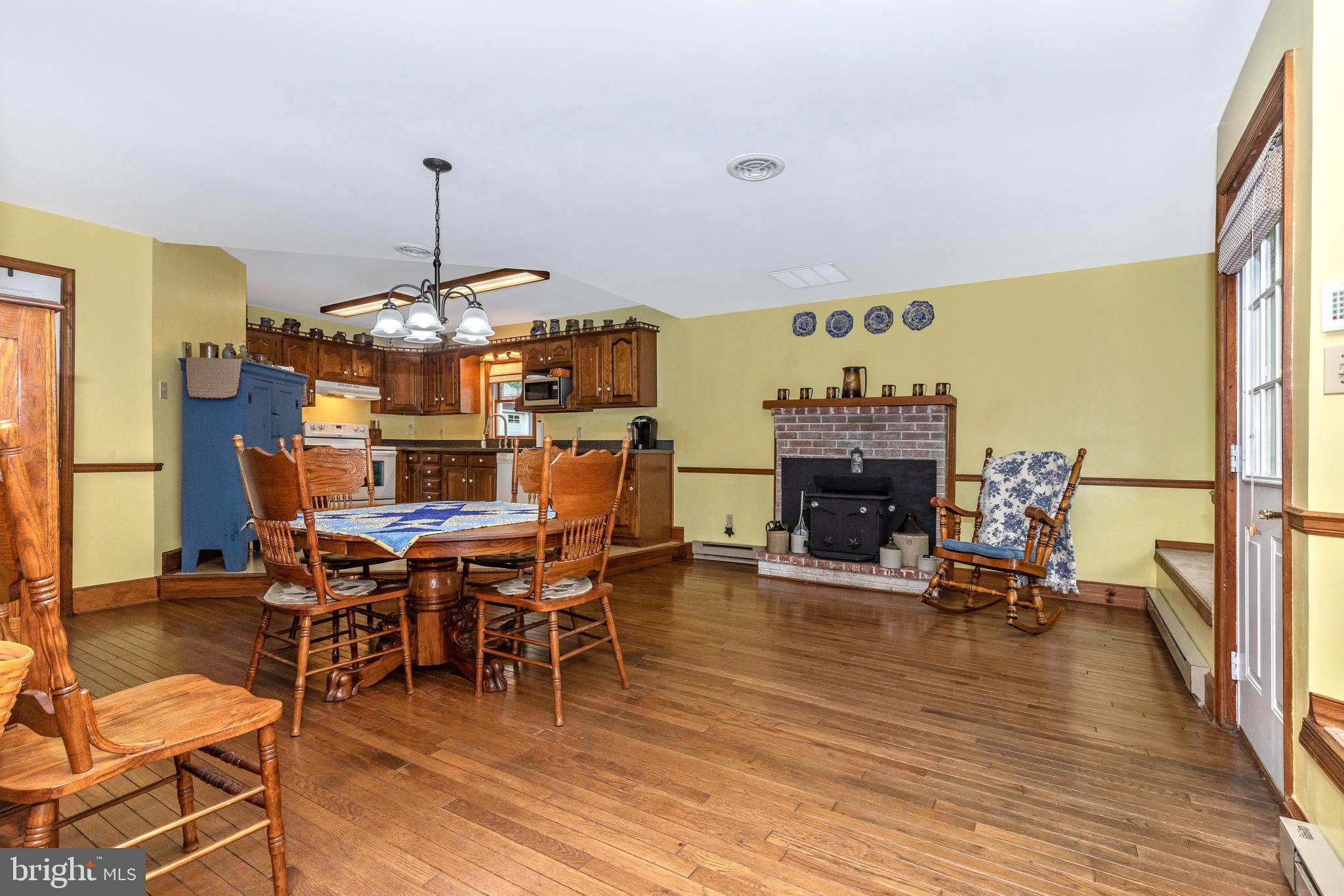 203 Baker Road Fayetteville, PA 17222 - Photo 7 of 72