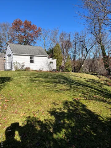 $4,400 | 7 Floyd Place, East Norwich, NY 11732