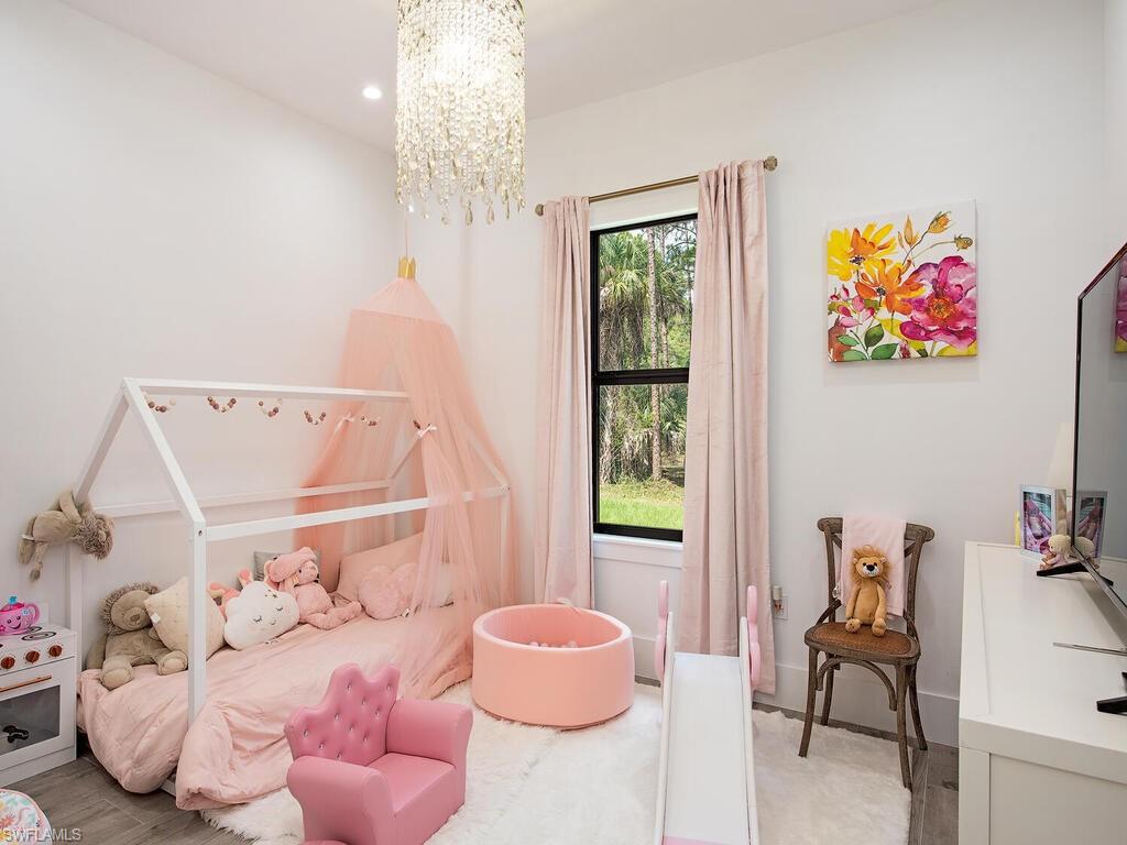 363 29th Street Southwest Naples, FL 34117 - Photo 17 of 35 Gallery Image 17