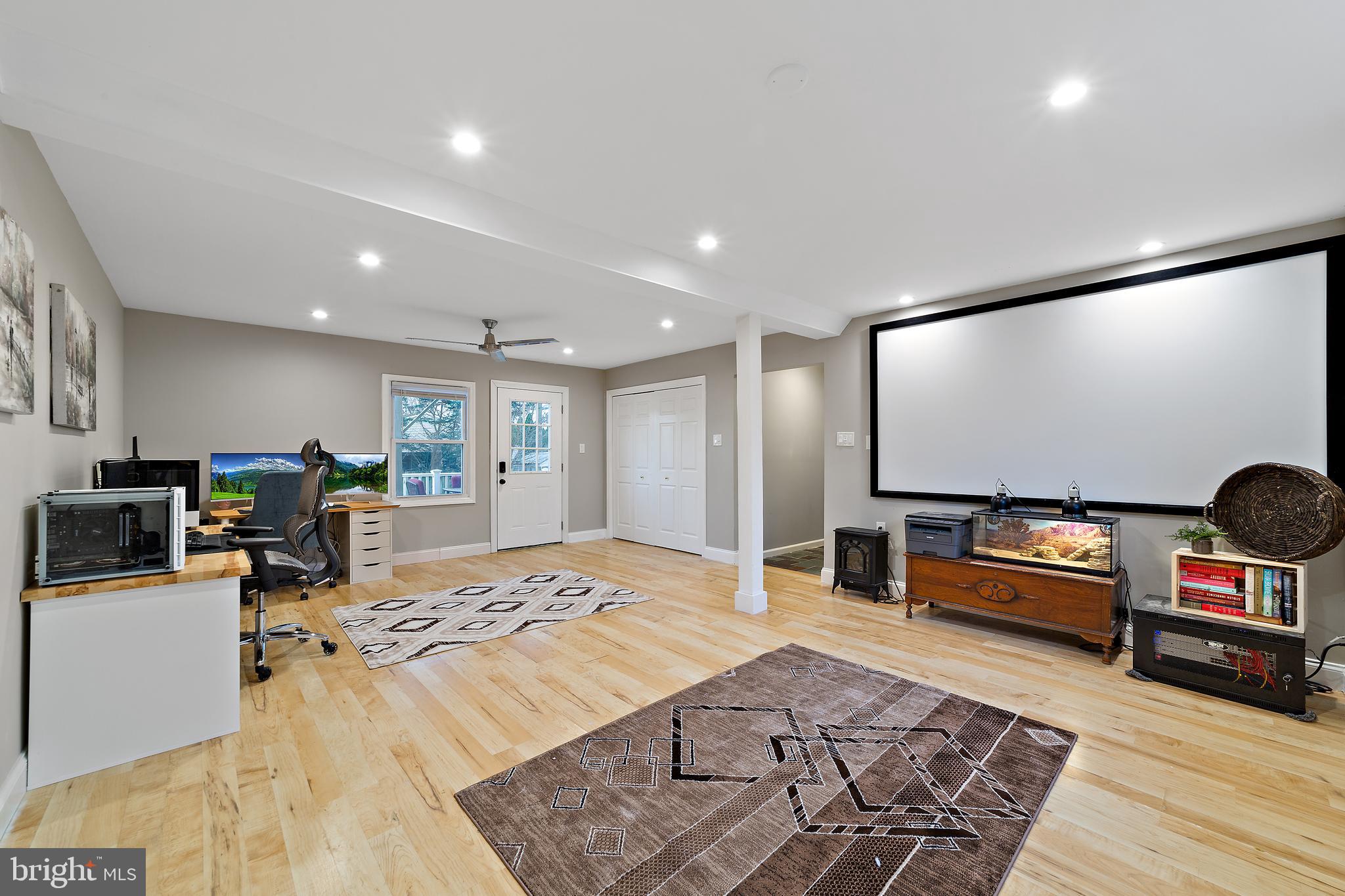 201 Bowline Road Manahawkin, NJ 08050 - Photo 22 of 29 Lower Level Family Room