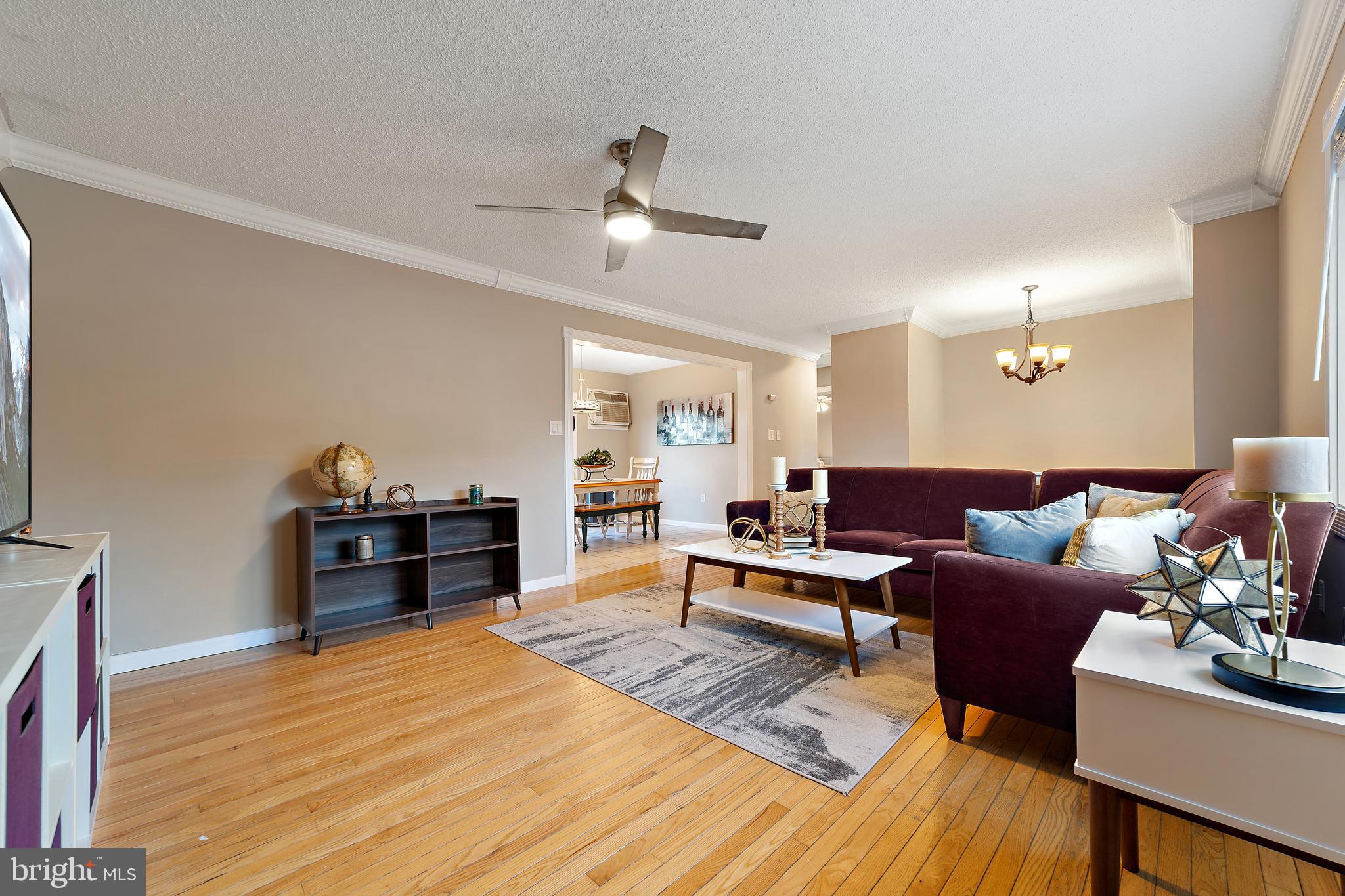 201 Bowline Road Manahawkin, NJ 08050 - Photo 4 of 29 Upstairs Family Room