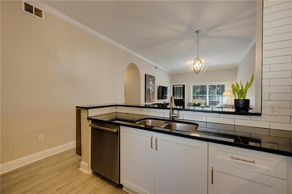 1635 Briarcliff Road Northeast, Unit 11 Atlanta, GA 30306 - Photo 6 of 40 Gallery Image 6