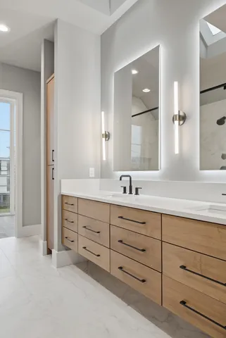 $12,000 | 3718 West End Avenue, Unit 6, Nashville, TN 37205