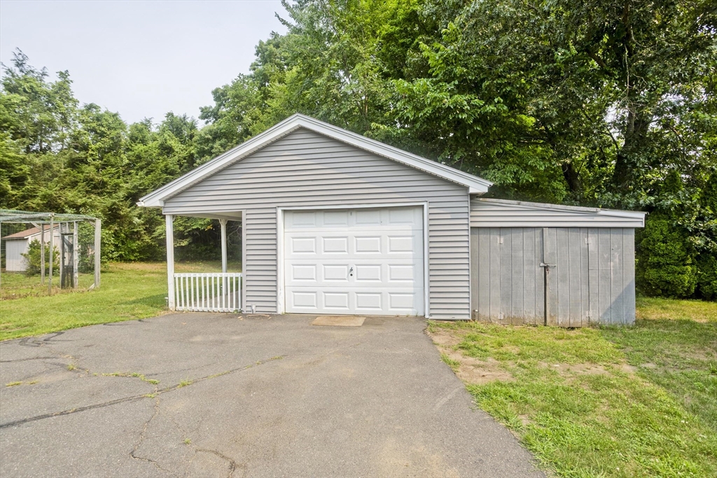 492 Morgan Road West Springfield, MA 01089 - Photo 8 of 31