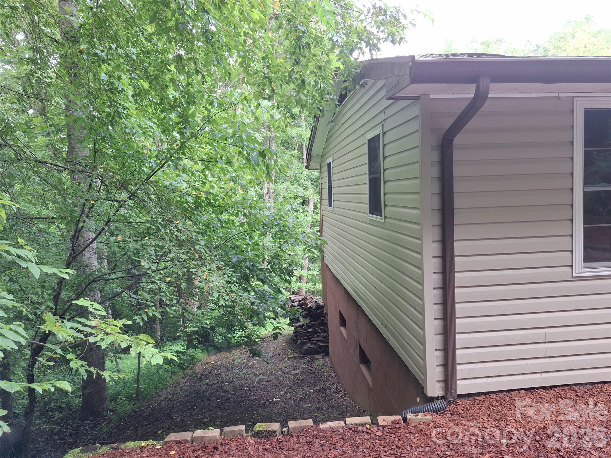 232 Tilson Street Mars Hill, NC 28754 - Photo 6 of 22