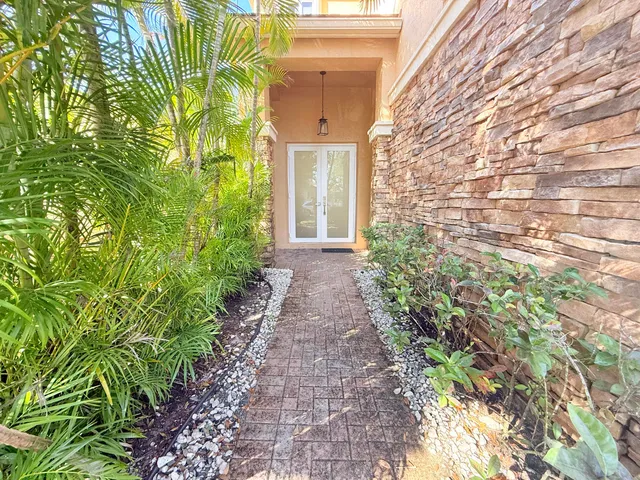 $3,675 | 5935 Asturian Trail Lake, Lake Worth, FL 33449