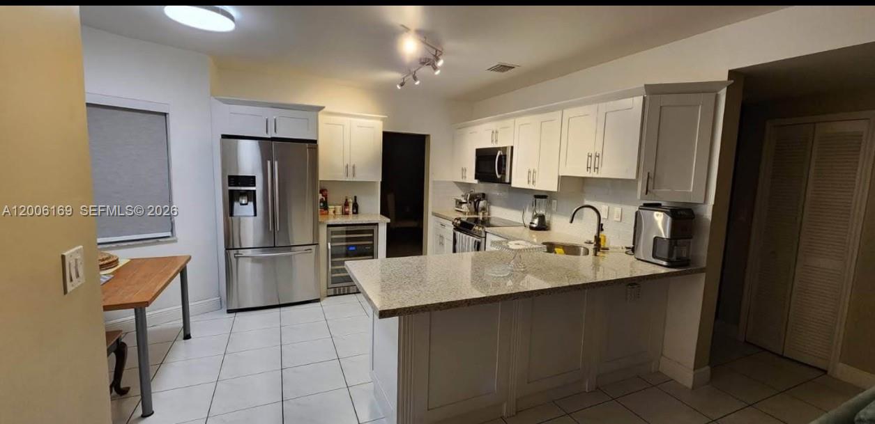 9309 Southwest 166th Court Miami, FL 33196 - Photo 6 of 10