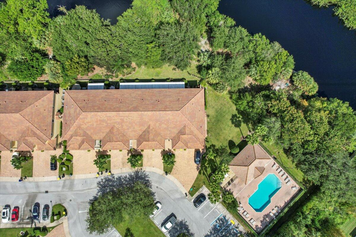 535 Southwest Glen Crest Way Stuart, FL 34997 - Photo 2 of 32 an aerial view of a house