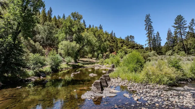 a view of a lake with houses