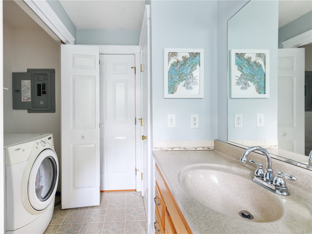 100 Hanton Road North Smithfield, RI 02896 - Photo 25 of 44