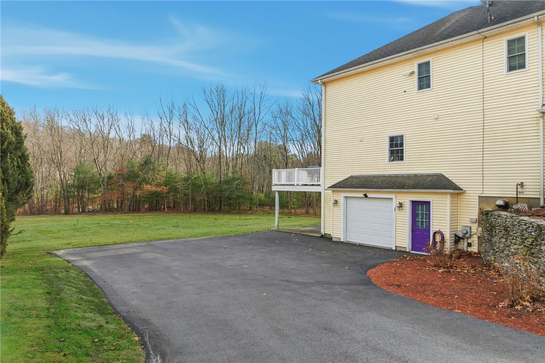 100 Hanton Road North Smithfield, RI 02896 - Photo 4 of 44