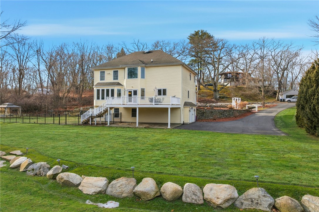 100 Hanton Road North Smithfield, RI 02896 - Photo 8 of 44