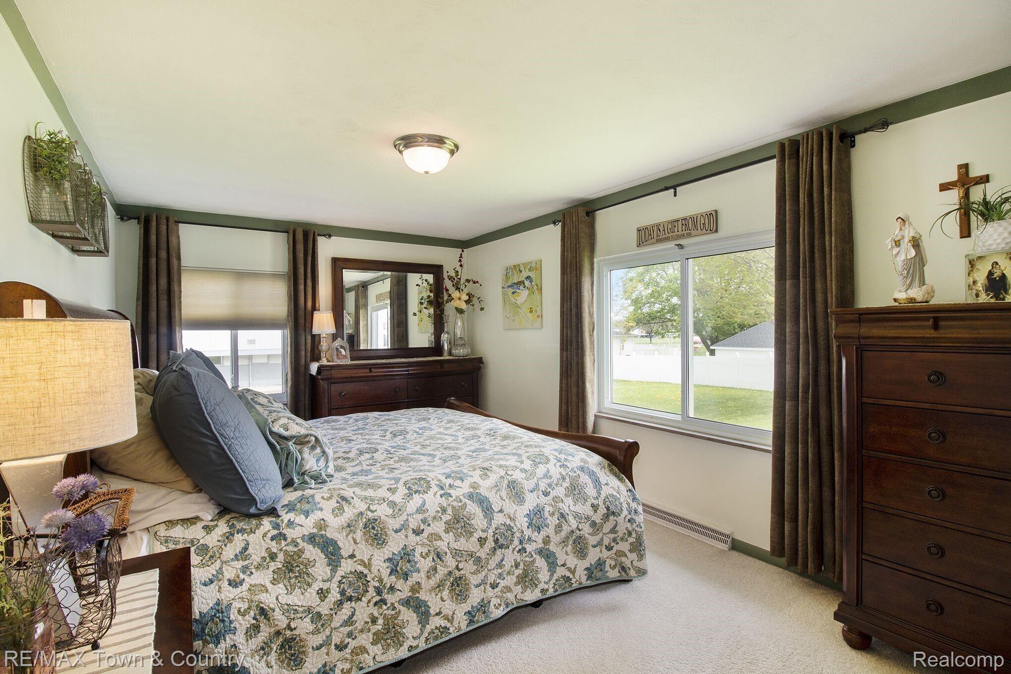 4453 Morrish Road Swartz Creek, MI 48473 - Photo 12 of 24 15.jpeg