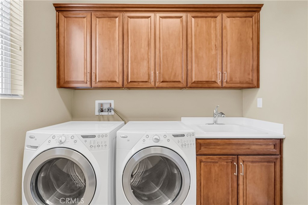 7780 Solitude Court Riverside, CA 92506 - Photo 46 of 71 Spacious Laundry With Sink