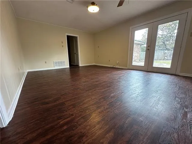 $1,900 | 501 Bellemeade Boulevard, Gretna, LA 70056