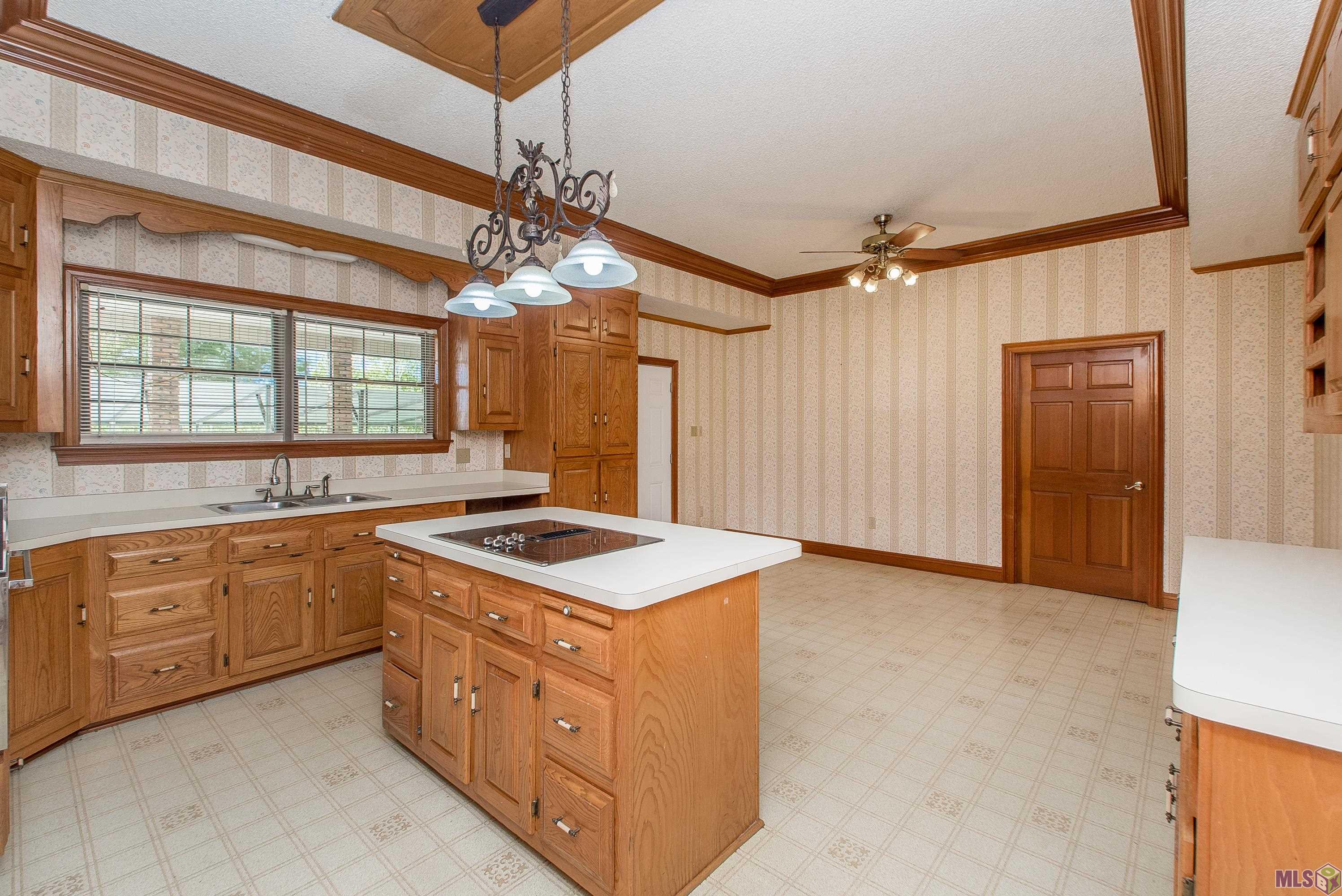 4381 Highway 306 Des Allemands, LA 70030 - Photo 8 of 22